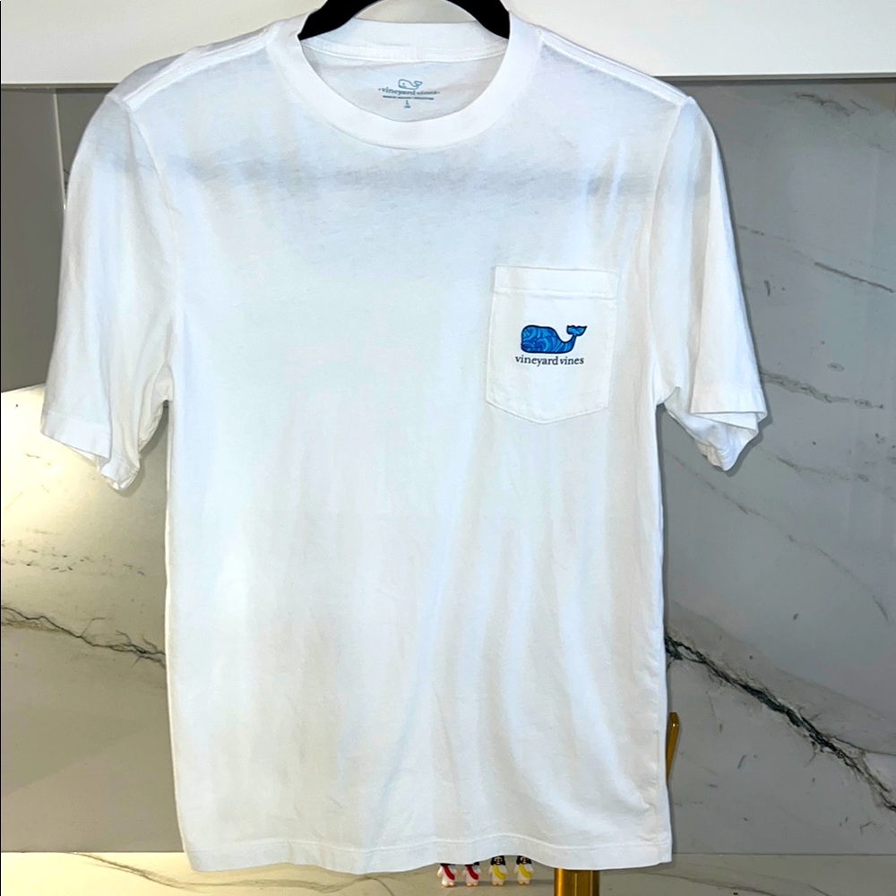 Vineyard Vines Boys White w/ whale on pocket Short Sleeve Tee